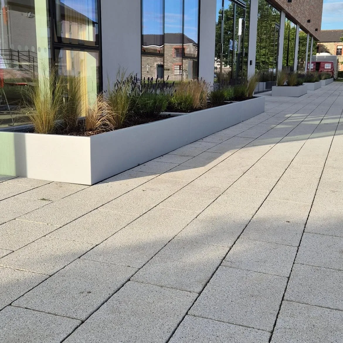 Here At Lynn Services,We Are Delighted To Put The Finishing Touches On This Stunning New Dining  (3)